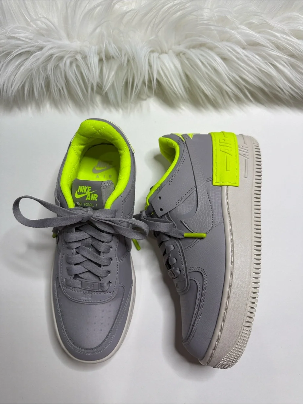 Nike Air Force 1 Shoes in Grey Neon Yellow Accent Woman Sneakers Size 6.5 New